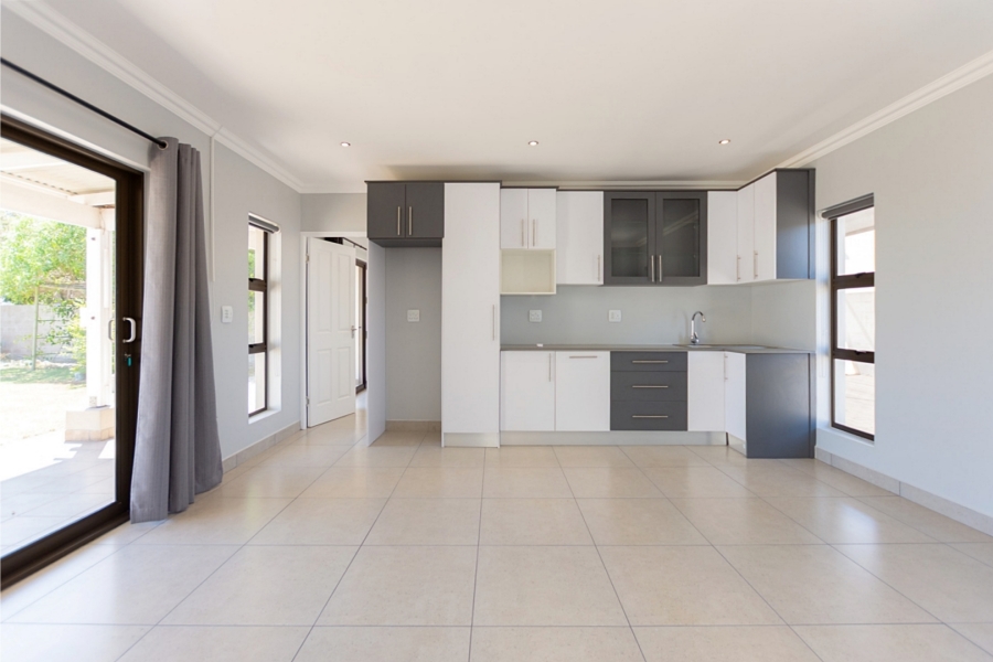 5 Bedroom Property for Sale in Country Club Western Cape